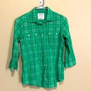 American Eagle button up